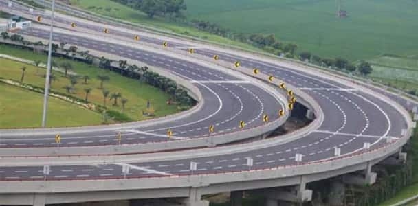 Noida Expressway (Yamuna Expressway / Taj Expressway)
